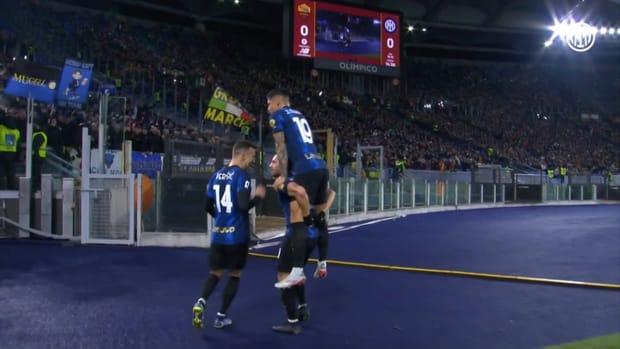 Calhanoglu shines as Inter thrash Roma